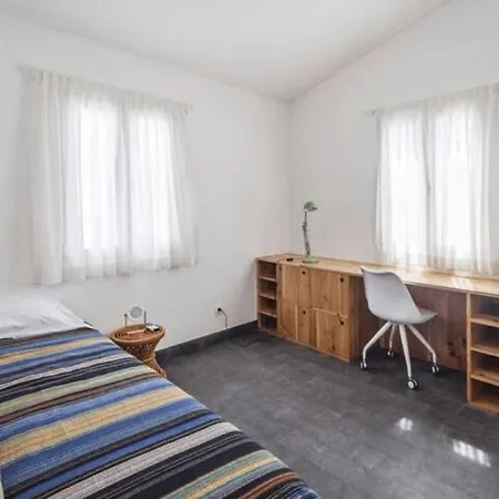 Tatil Evi Casa Azul: A Magic Place In An Authentic Space Mosteiros (Azores)