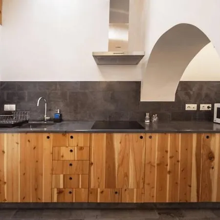 Casa Azul: A Magic Place In An Authentic Space Mosteiros (Azores)